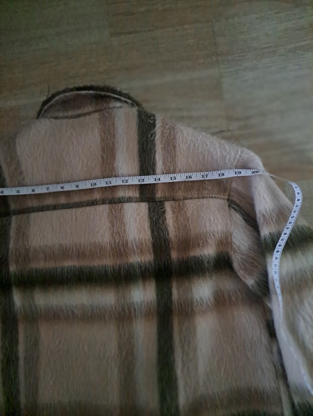 American Eagle Women  Outfitters Plaid Shacket Jacket - Beige & Olive - Picture 4 of 9